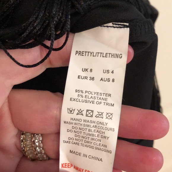 Plunge/Fringe -Pretty Little Thing -Dress in Black-Size 4 USA-Super Sexy - Picture 14 of 15